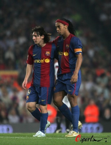 营中的新生 营中的新生