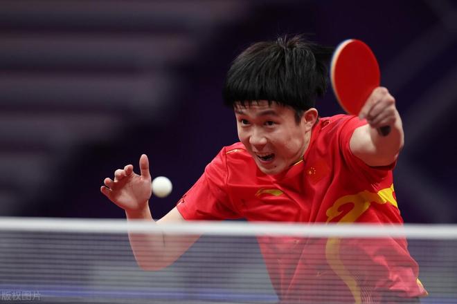 角逐联赛冠 角逐联赛冠