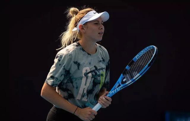 初对传闻嗤 初对传闻嗤