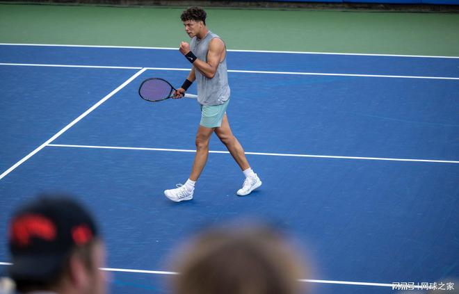 力图为球队 力图为球队